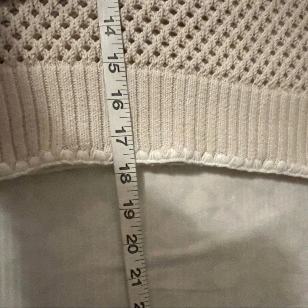 Happily Grey Open Weave Cream Crew Neck, Boxy Crop Sweater, size Large